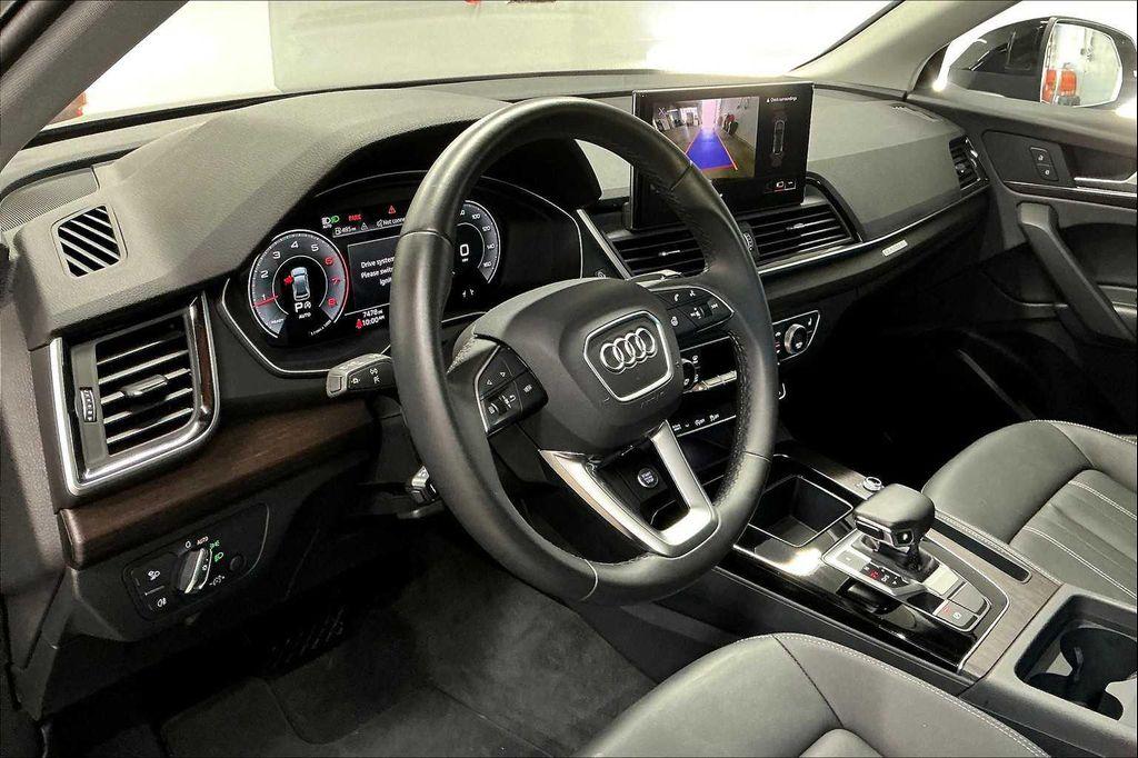 used 2025 Audi Q5 car, priced at $40,250