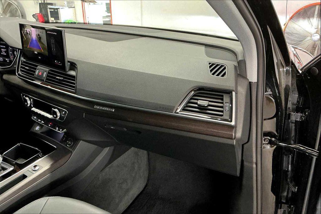 used 2025 Audi Q5 car, priced at $40,250