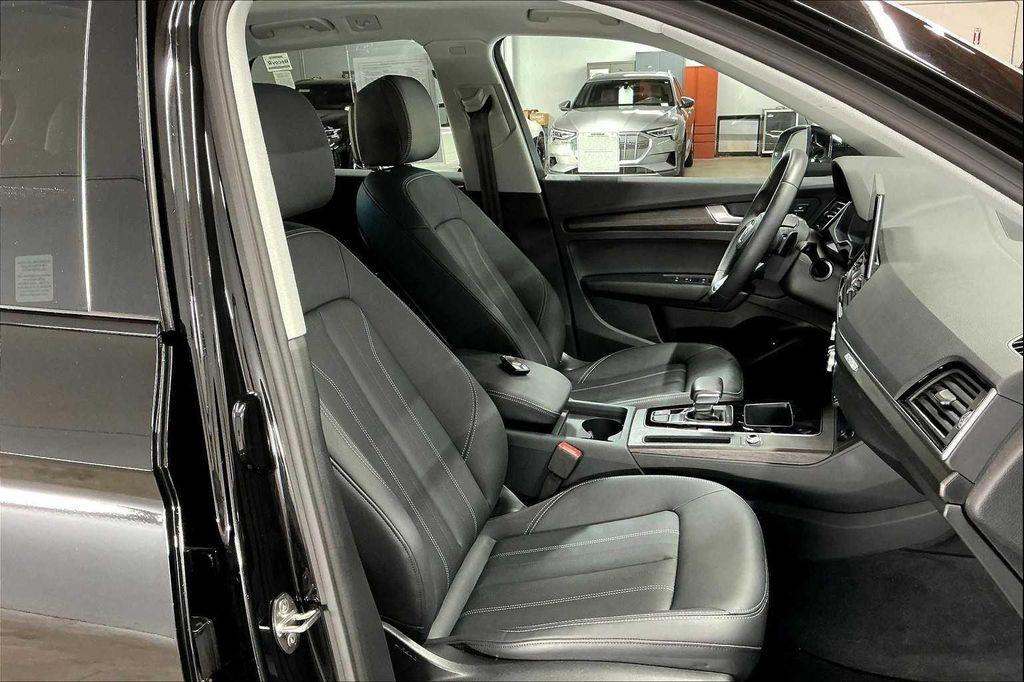 used 2025 Audi Q5 car, priced at $40,250