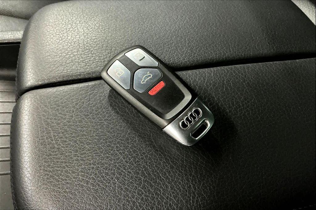 used 2017 Audi Q7 car, priced at $17,786