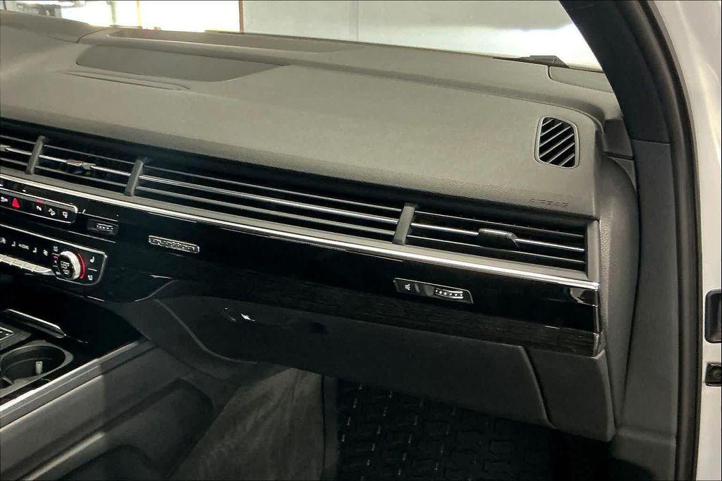 used 2017 Audi Q7 car, priced at $17,786