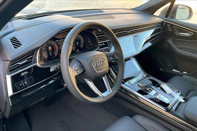 new 2025 Audi Q7 car, priced at $81,620