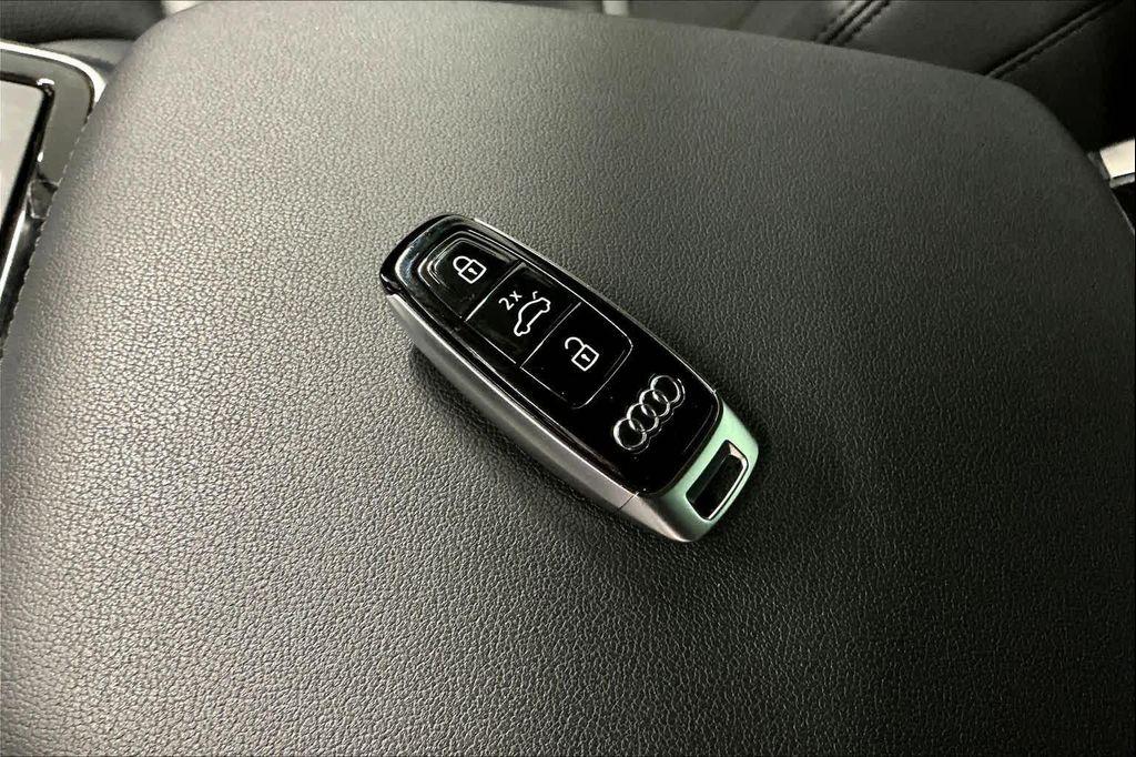 used 2023 Audi Q7 car, priced at $43,856