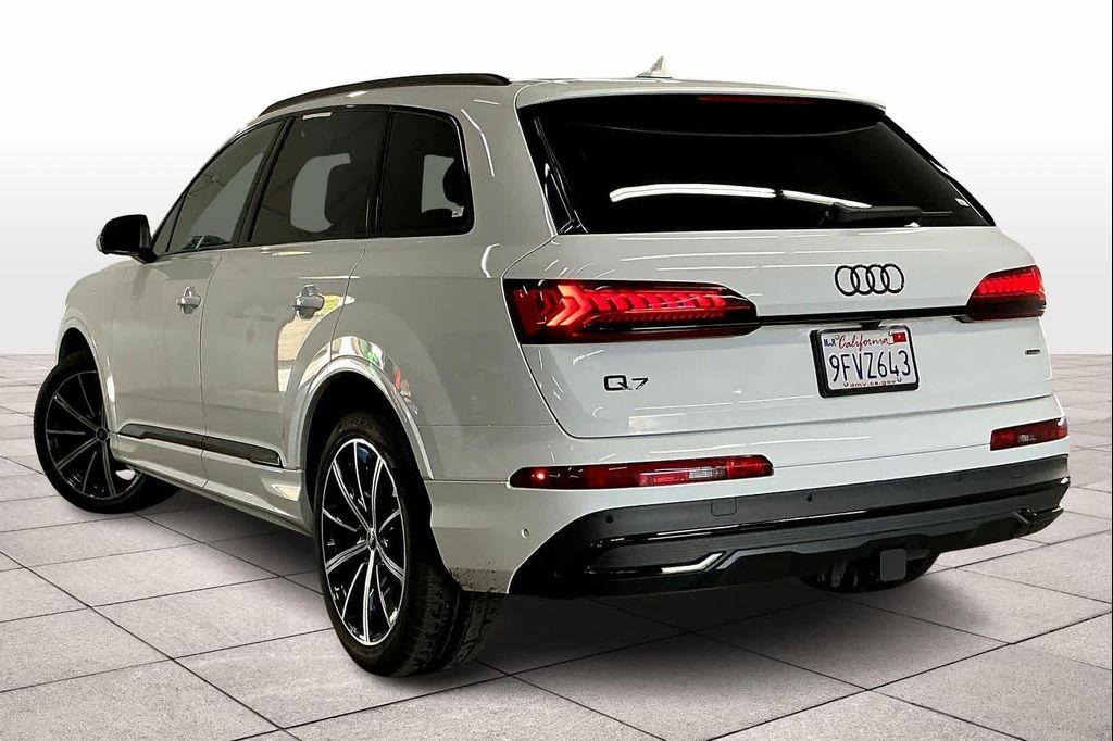 used 2023 Audi Q7 car, priced at $43,856