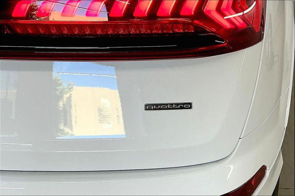 used 2023 Audi Q7 car, priced at $43,856