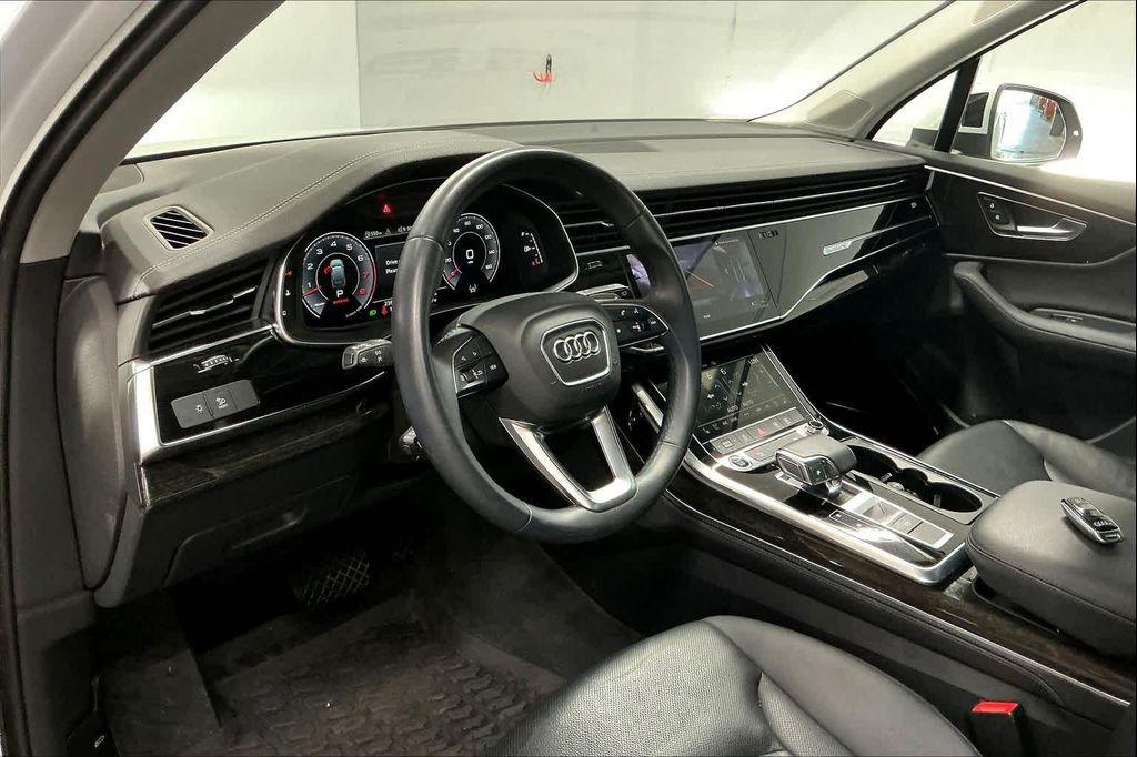 used 2023 Audi Q7 car, priced at $43,856