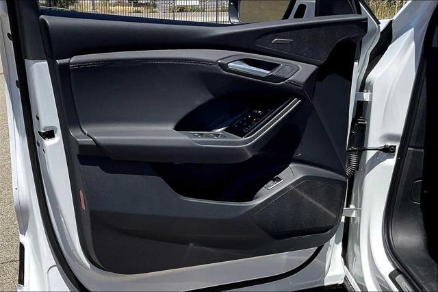 new 2025 Audi Q6 e-tron car, priced at $72,125