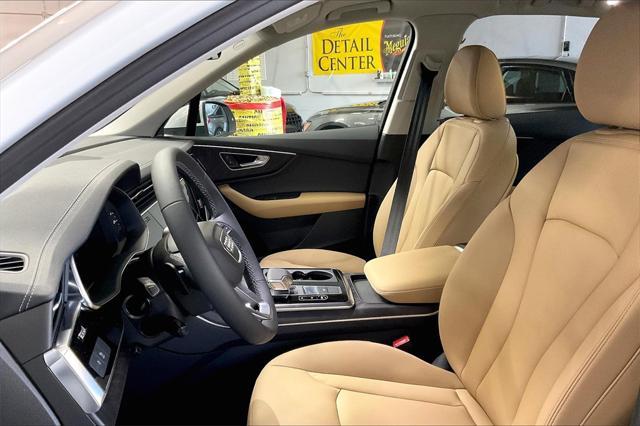 new 2025 Audi Q7 car, priced at $68,690