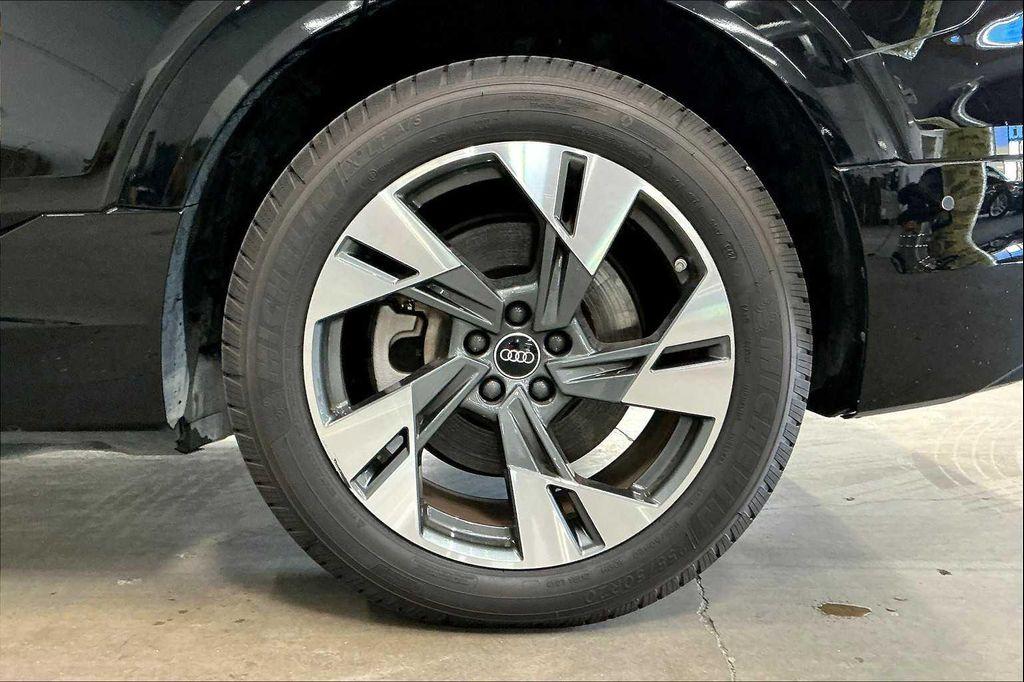 used 2022 Audi e-tron car, priced at $25,925