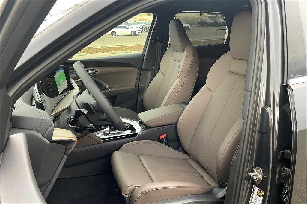 new 2025 Audi Q5 car, priced at $61,390