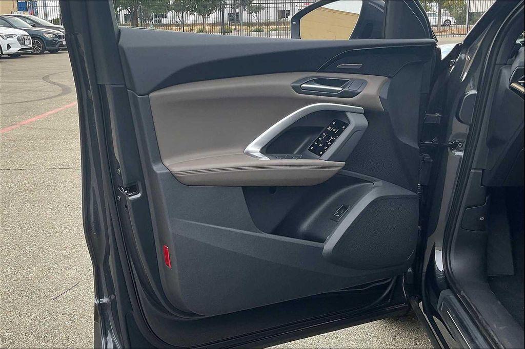 new 2025 Audi Q5 car, priced at $61,390