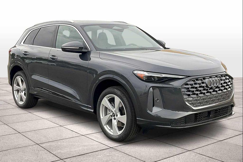 new 2025 Audi Q5 car, priced at $61,390