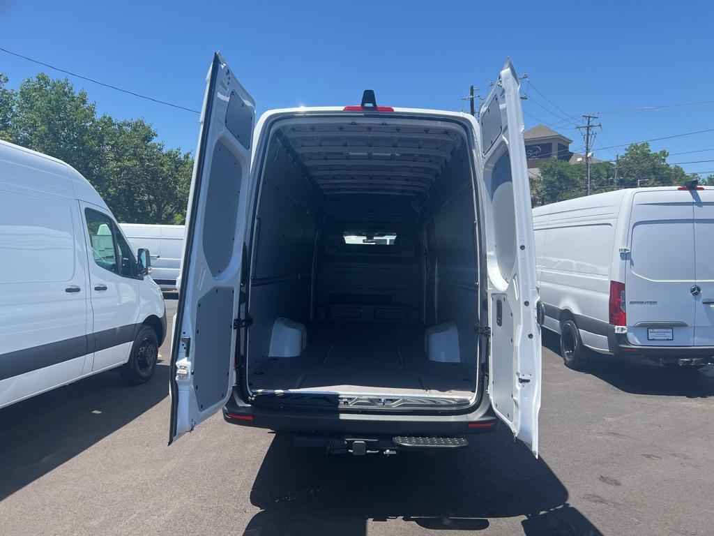 new 2025 Mercedes-Benz Sprinter 3500 car, priced at $76,893