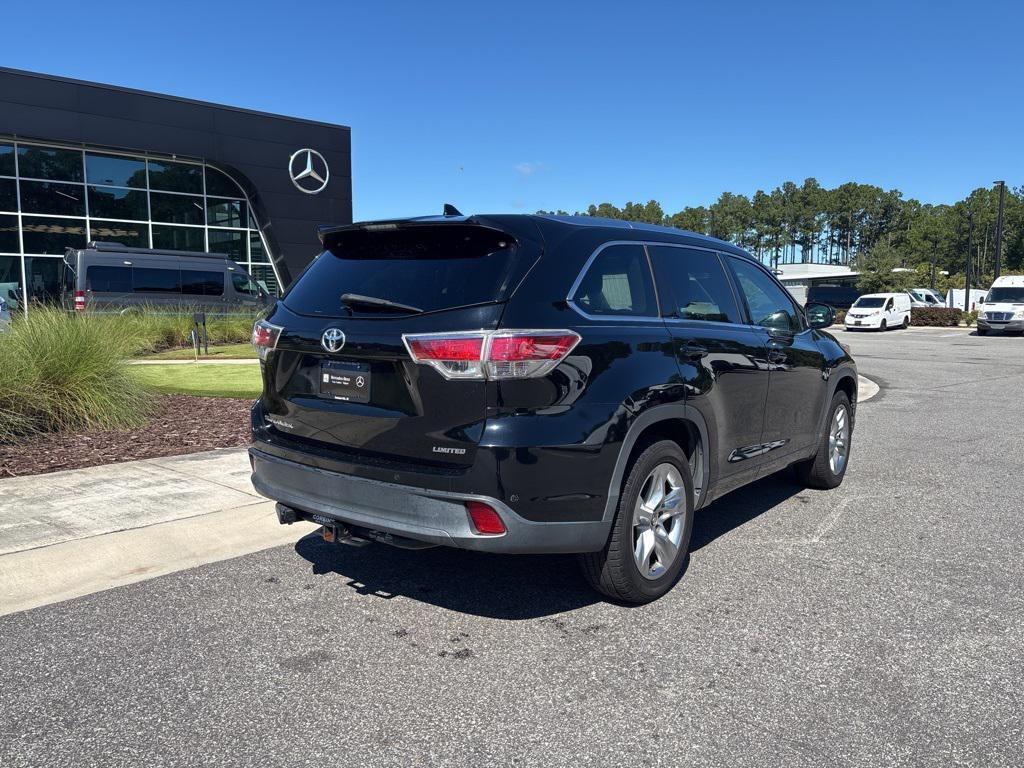 used 2016 Toyota Highlander car, priced at $19,750