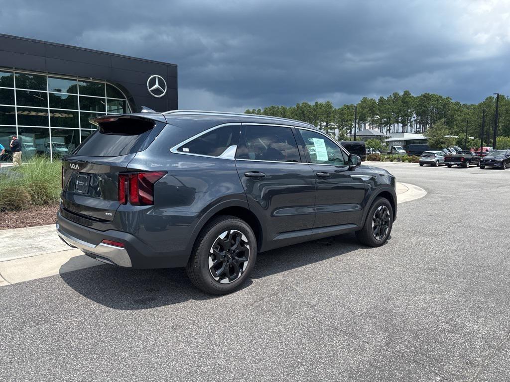used 2024 Kia Sorento car, priced at $29,989