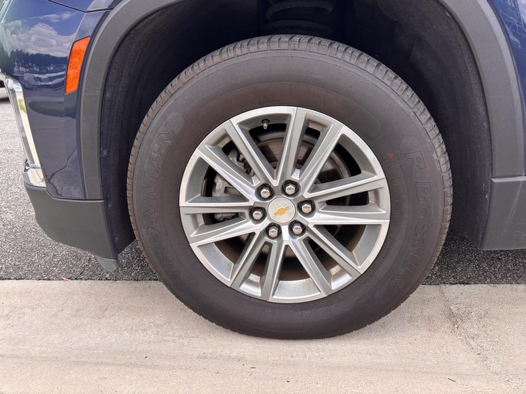 used 2023 Chevrolet Traverse car, priced at $27,989