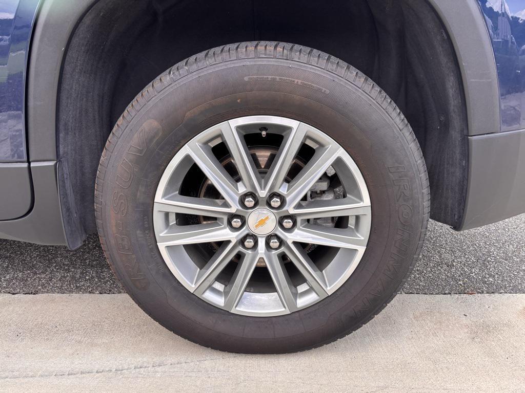 used 2023 Chevrolet Traverse car, priced at $27,989