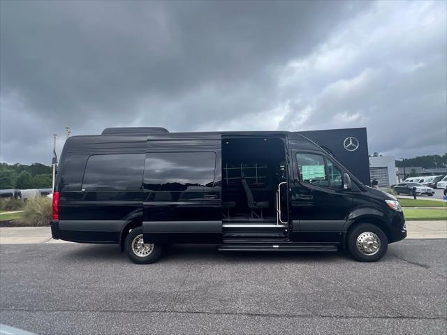 new 2024 Mercedes-Benz Sprinter 3500 car, priced at $122,717