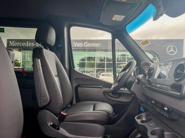 new 2024 Mercedes-Benz Sprinter 3500 car, priced at $122,717