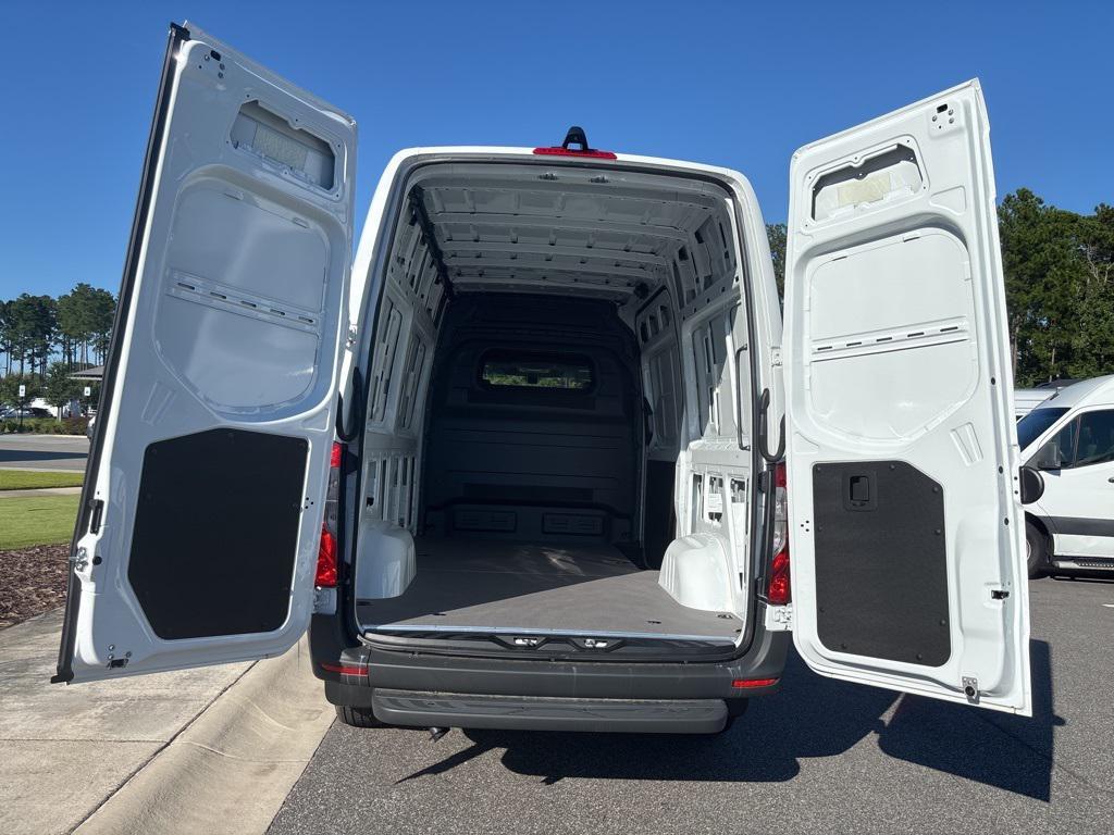new 2025 Mercedes-Benz Sprinter 2500 car, priced at $62,034
