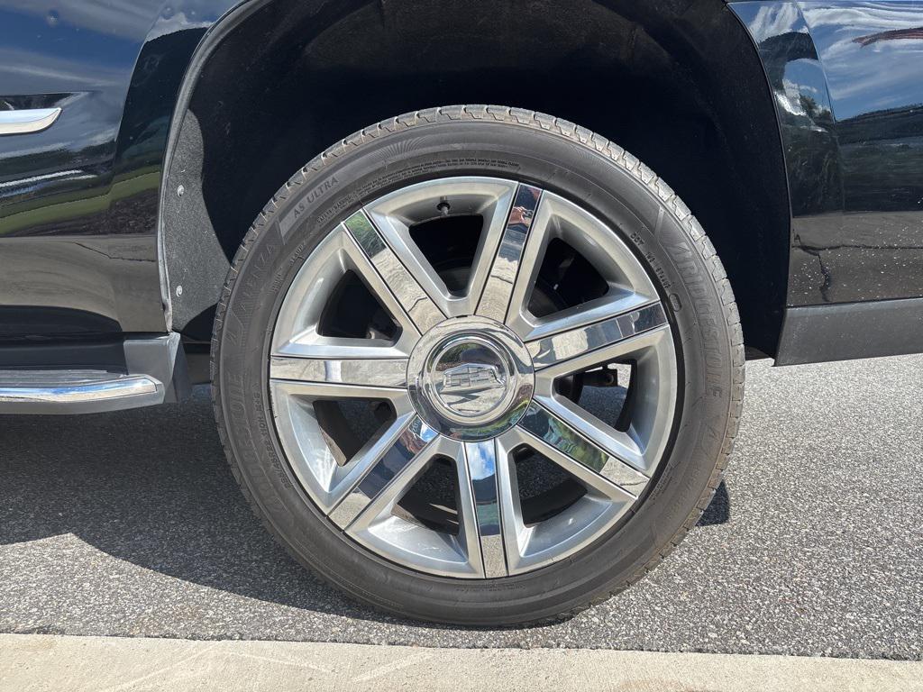 used 2019 Cadillac Escalade car, priced at $34,265