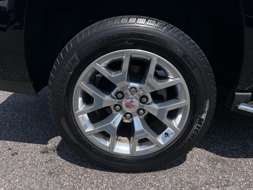 used 2017 GMC Yukon car, priced at $23,494