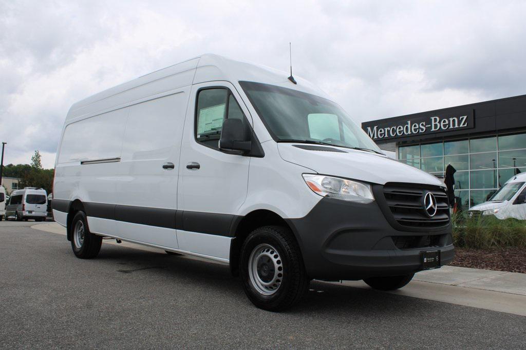 new 2024 Mercedes-Benz Sprinter 3500 car, priced at $71,169