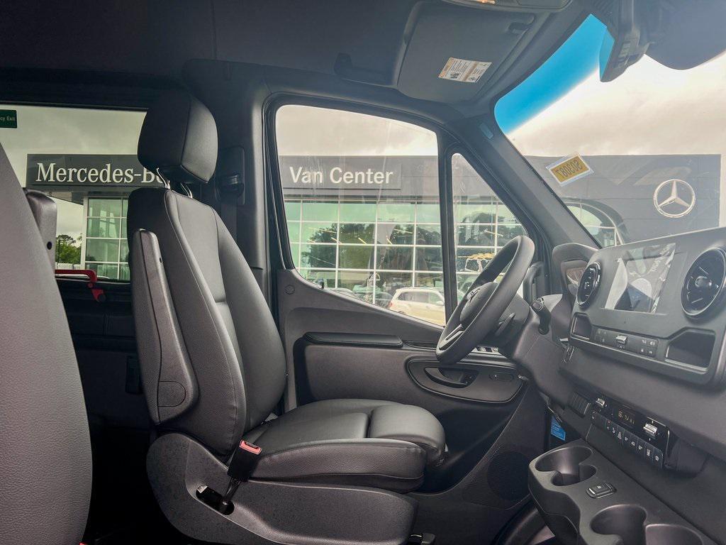 new 2024 Mercedes-Benz Sprinter 3500 car, priced at $89,564
