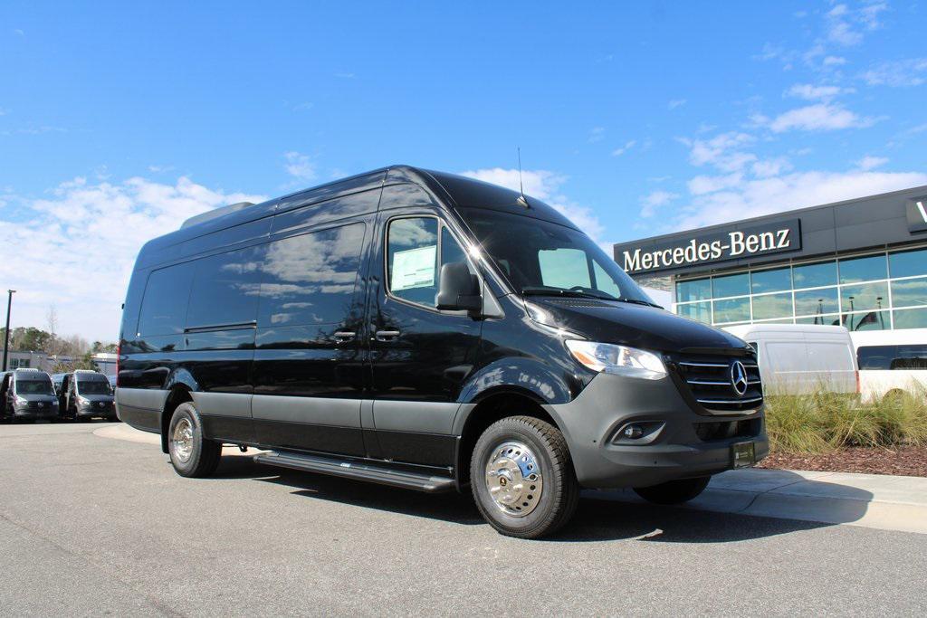 new 2024 Mercedes-Benz Sprinter 3500 car, priced at $90,711