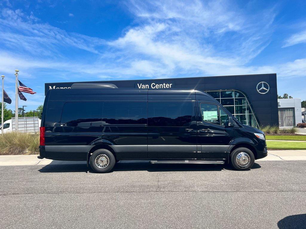 new 2024 Mercedes-Benz Sprinter 3500 car, priced at $90,711
