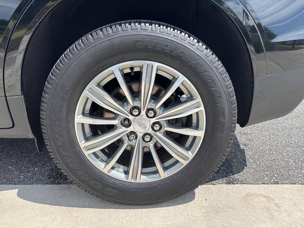 used 2018 Cadillac XT5 car, priced at $16,997