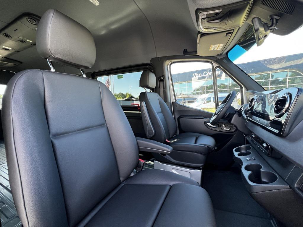 new 2024 Mercedes-Benz Sprinter 2500 car, priced at $90,992