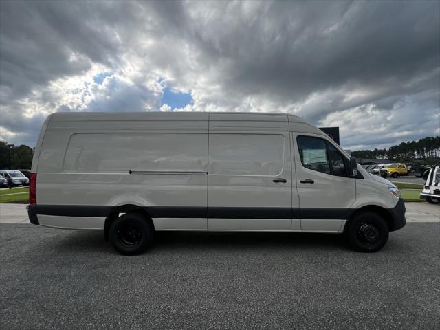 new 2024 Mercedes-Benz Sprinter 4500 car, priced at $82,565