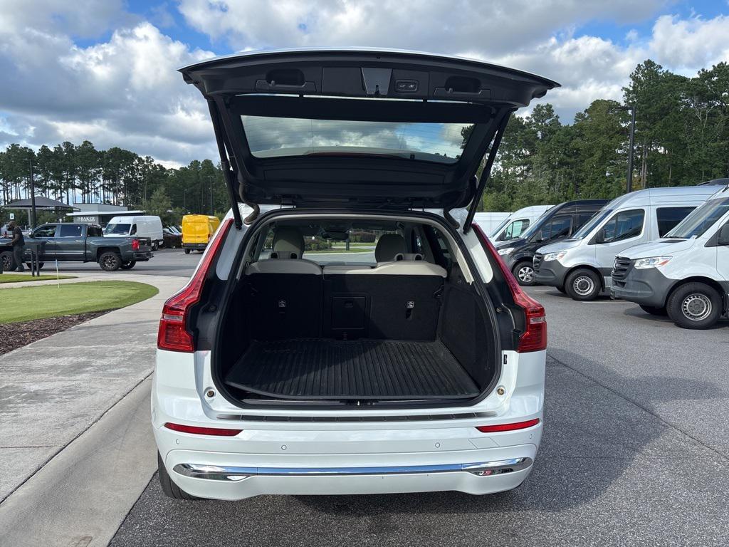 used 2022 Volvo XC60 car, priced at $33,526