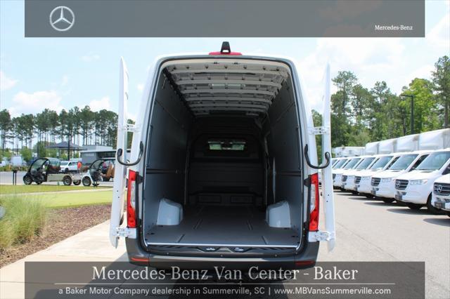 new 2024 Mercedes-Benz Sprinter 3500 car, priced at $79,012