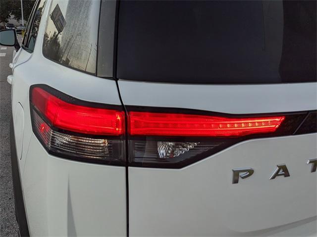 new 2025 Nissan Pathfinder car, priced at $42,259