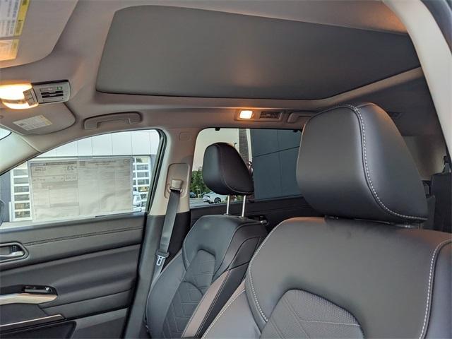 new 2025 Nissan Pathfinder car, priced at $42,259