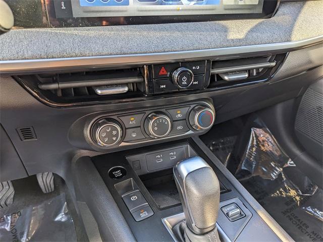 new 2025 Nissan Kicks car, priced at $25,031