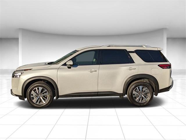 new 2025 Nissan Pathfinder car, priced at $34,587