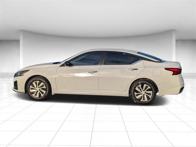 new 2025 Nissan Altima car, priced at $28,375