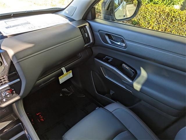 new 2025 Nissan Pathfinder car, priced at $42,172