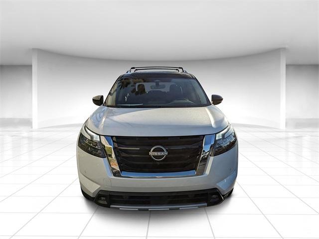 new 2025 Nissan Pathfinder car, priced at $42,172
