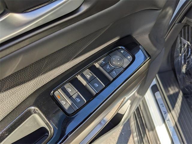 new 2025 Nissan Pathfinder car, priced at $42,172