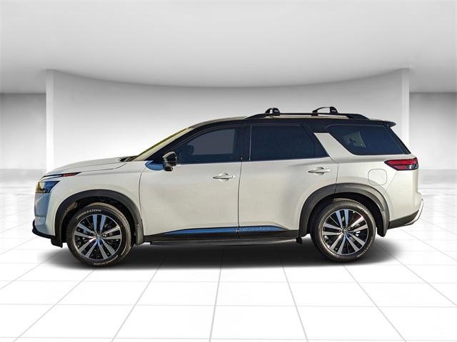 new 2025 Nissan Pathfinder car, priced at $42,172