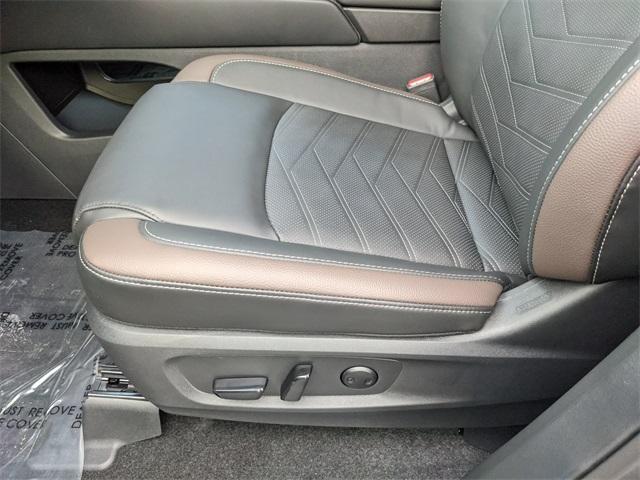 new 2025 Nissan Pathfinder car, priced at $42,895