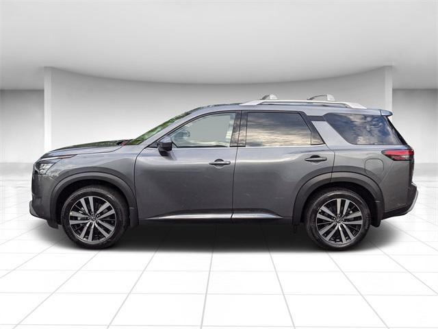 new 2025 Nissan Pathfinder car, priced at $42,895
