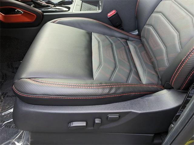 new 2025 Nissan Frontier car, priced at $44,978