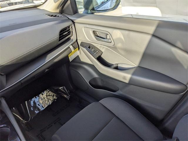 new 2025 Nissan Rogue car