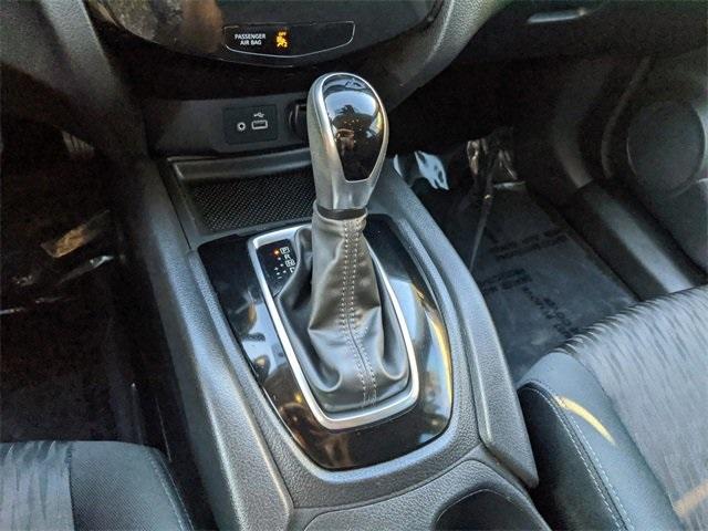 used 2019 Nissan Rogue car, priced at $13,677