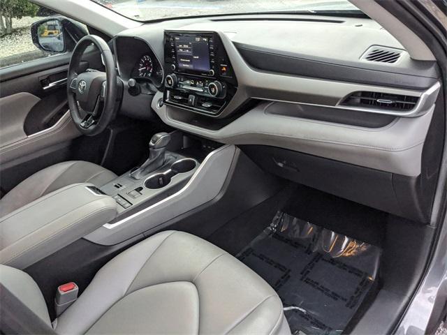 used 2021 Toyota Highlander car, priced at $25,277